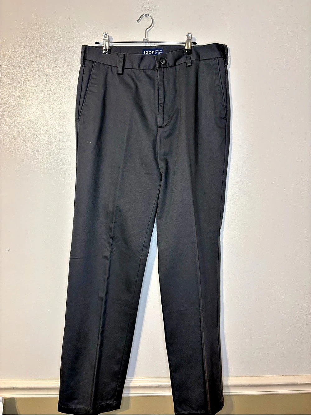 IZOD Straight Fit Flat Front Chino Pants Black Waist 34 x 34